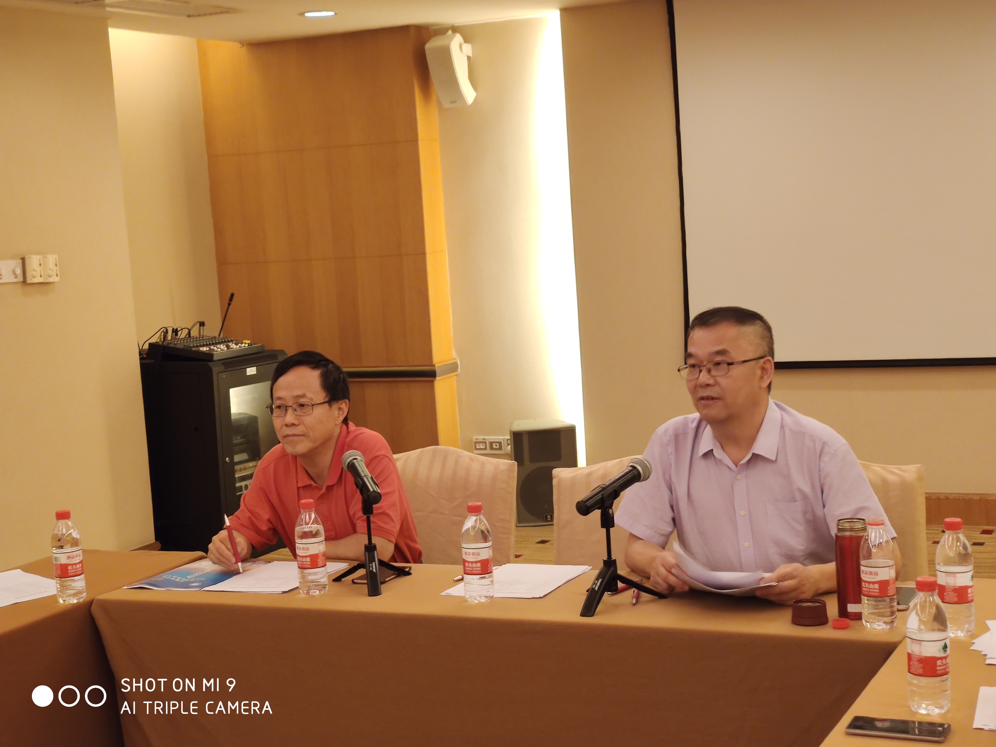 luxiaozhong.jpg luxiaozhong.jpg